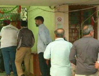 कड़ी सुरक्षा के बीच राजस्थान और तेलंगाना में वोटिंग जारी 2 Hello Uttarakhand News »