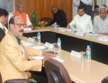 साल की अंतिम कैबिनेट बैठक, भवन निर्माण नियमों में राहत समेत जाने कई अन्य फैसले.. 2 Hello Uttarakhand News »