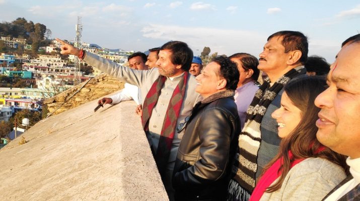 प्रकाश पन्त ने किया 'लंदन फोर्ट' तथा देवसिंह मैदान के निर्माणाधीन वाहन पार्किंग का स्थलीय निरीक्षण 1 Hello Uttarakhand News »