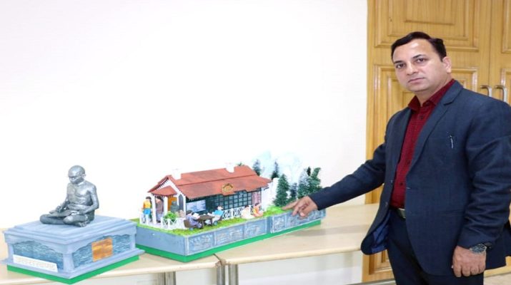 गणतंत्र दिवस परेड़-2019 में राजपथ पर निकलेगी उत्तराखण्ड की झांकी ‘‘अनाशक्ति आश्रम’’ 1 Hello Uttarakhand News »