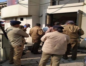 देहरादून: भाजपा नेता के ठिकानों पर इनकम टैक्स का छापा 4 Hello Uttarakhand News »