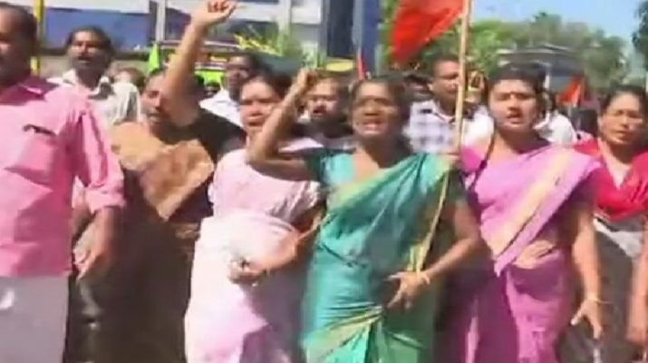 सबरीमाला में महिलाओं के प्रवेश पर विरोध प्रदर्शन, एक व्यक्ति की मौत 1 Hello Uttarakhand News »