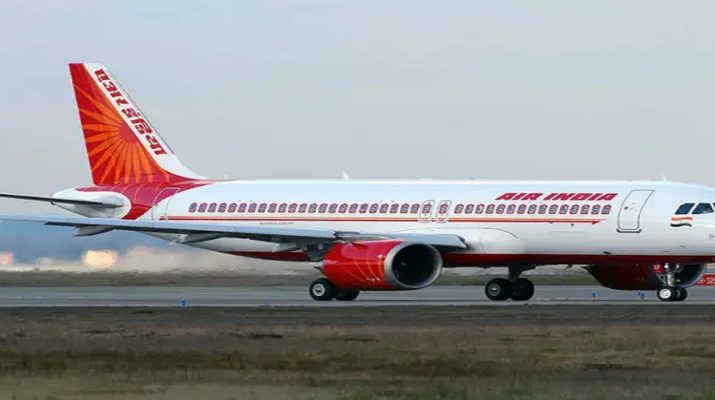 फ्यूल लीकेज के कारण विमान की इमरजेंसी लैंडिंग, 150 यात्री सवार 1 Hello Uttarakhand News »