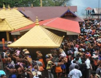 सबरीमाला मंदिर: पहली बार दो महिलाओं ने किया मंदिर प्रवेश, टूटी सैकड़ों पुरानी परंपरा 2 Hello Uttarakhand News »