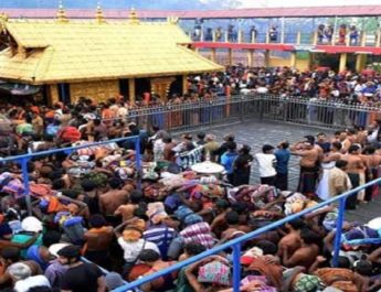 ...तो पुरूषों के भेष में दो महिलाओं ने सबरीमाला मंदिर में किया प्रवेश! 4 Hello Uttarakhand News »