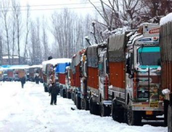 छह दिन बाद खुला जम्मू-श्रीनगर राजमार्ग 3 Hello Uttarakhand News »