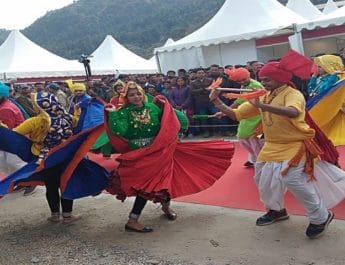 13 राज्यों के प्रतिभागी और 24 राज्यों के प्रतिनिधि टिहरी लेक महोत्सव में कर रहे प्रतिभाग: सीएम 2 Hello Uttarakhand News »