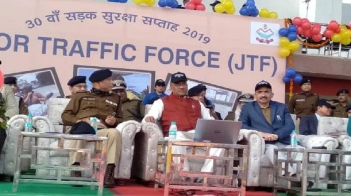 देहरादून: मुख्यमंत्री ने किया जूनियर ट्रैफिक फोर्स का शुभारम्भ 1 Hello Uttarakhand News &raquo;