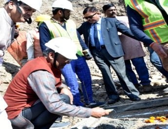 ऋषिकेश-कर्णप्रयाग रेलवे लाईन निर्माण से लोगों की वर्षों पुरानी मांग पूरीः मुख्यमंत्री 4 Hello Uttarakhand News »