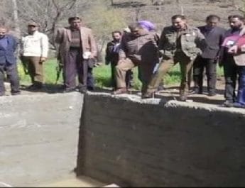 सीमा पर बढ़ा तनाव, अधिकारियों ने लिया निर्माणाधीन बंकरों का जायजा 4 Hello Uttarakhand News »