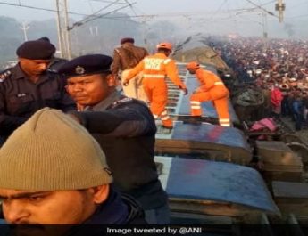 पटरी से उतरी सीमांचल एक्सप्रैस, सात की मौत, 24 घायल 4 Hello Uttarakhand News »