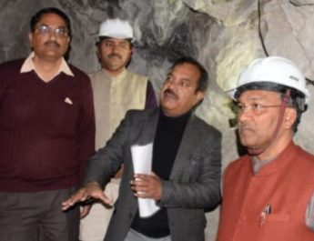 सीएम त्रिवेंद्र ने किया सौंगबांध पेयजल योजना का निरीक्षण 5 Hello Uttarakhand News »