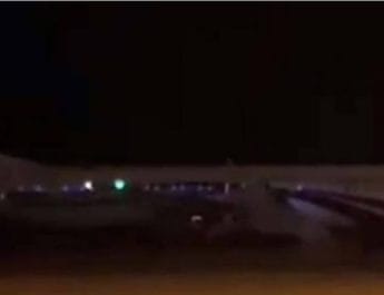 विमान हाइजैक की कोशिश नाकाम, इमरजैंसी लैंडिंग के बाद बंदूकधारी गिरफ्तार 3 Hello Uttarakhand News »