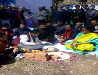 देहरादून पहुंचीं रक्षा मंत्री निर्मला सीतारमण, बहुप्रत्यक्षित पेयजल योजना का किया भूमि पूजन 2 Hello Uttarakhand News »