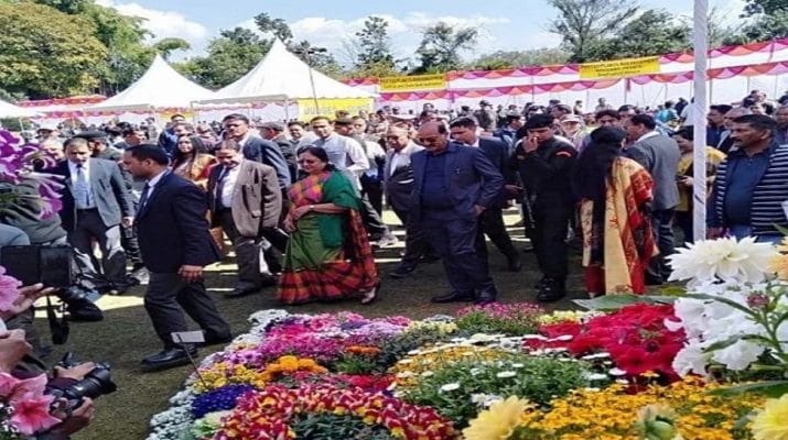 राजभवन में दो दिवसीय बसंतोत्सव का शुभारंभ, मनमोहक फूलों को देखने उमड़े लोग 1 Hello Uttarakhand News »