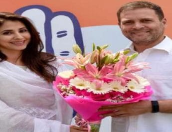 अभिनेत्री उर्मिला मातोंडकर कांग्रेस में शामिल 2 Hello Uttarakhand News »