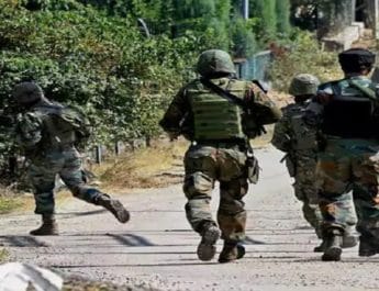 पकिस्तान का बाघा में शांति का दिखावा, जम्मू-कश्मीर में फायरिंग, मुठभेड़ में 4 जवान शहीद 2 Hello Uttarakhand News »