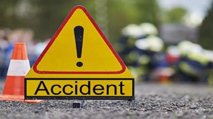 देहरादून: ट्रक ने स्कूटी को मारी टक्कर, महिला की मौत, युवती घायल 1 Hello Uttarakhand News »