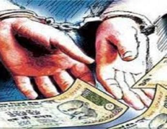 जल विद्युत विभाग का सीनियर मैनेजर रिश्वत लेते हुए हुआ गिरफ्तार 2 Hello Uttarakhand News »