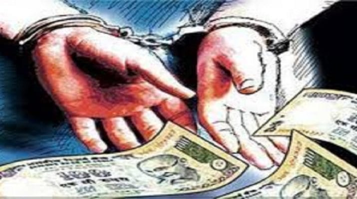 जल विद्युत विभाग का सीनियर मैनेजर रिश्वत लेते हुए हुआ गिरफ्तार 1 Hello Uttarakhand News »