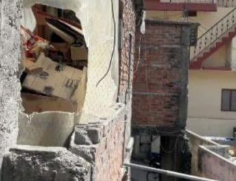 दरवाजा तोड़ चोरों ने दुकान से उडाए हजारों के सामान और नगदी 2 Hello Uttarakhand News »