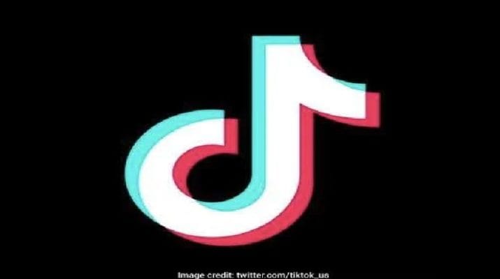 टिक-टॉक पर बैन लगाने के निर्देश, कोर्ट ने कहा पोर्नोग्राफी को बढ़ावा दे रहा ऐप 1 Hello Uttarakhand News »