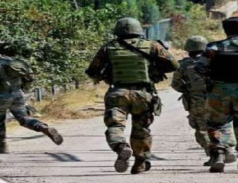 जम्मू-कश्मीर के शोपियां में एनकाउंटर, सुरक्षा बलों ने 2 आतंकवादियों को मार गिराया 3 Hello Uttarakhand News »