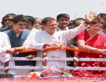 रोड शो के बाद राहुल गांधी ने अमेठी में किया नामांकन, सोनिया और प्रियंका गांधी रहीं मौजूद 3 Hello Uttarakhand News »