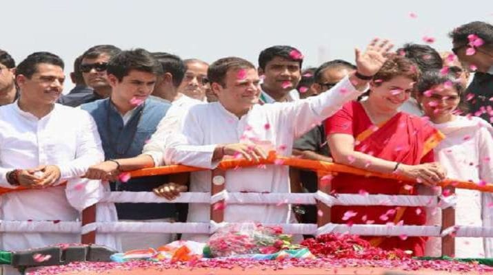 रोड शो के बाद राहुल गांधी ने अमेठी में किया नामांकन, सोनिया और प्रियंका गांधी रहीं मौजूद 1 Hello Uttarakhand News »