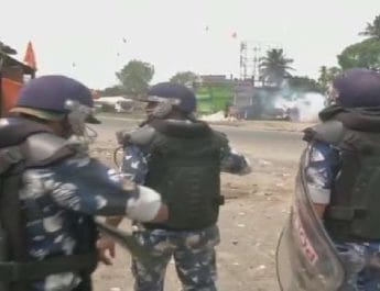 पश्चिम बंगाल में हिंसाः BJP का आरोप, 'TMC के लोगों ने की बूथ लूटने की कोशिश 3 Hello Uttarakhand News »