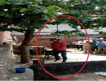 घर के आंगन में पेड़ से लटका मिला युवक का शव, जांच में जुटी पुलिस 3 Hello Uttarakhand News »