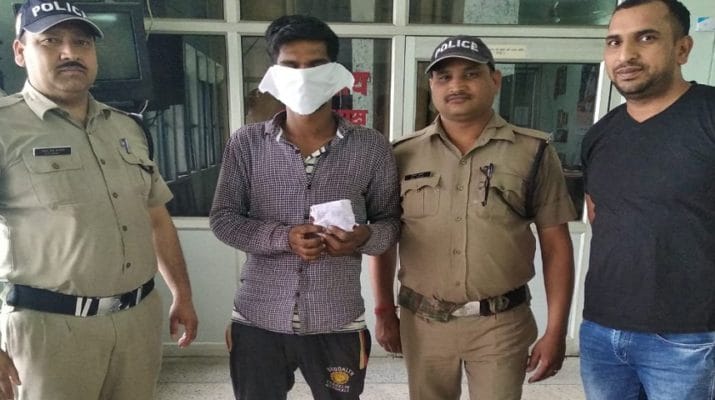 देहरादून: ताला तोड़कर नगदी उड़ाने वाला एक अभियुक्त गिरफ्तार, अन्य की तलाश जारी 1 देहरादून: ताला तोड़कर नगदी उड़ाने वाला एक अभियुक्त गिरफ्तार, अन्य की तलाश जारी 1 Hello Uttarakhand News »