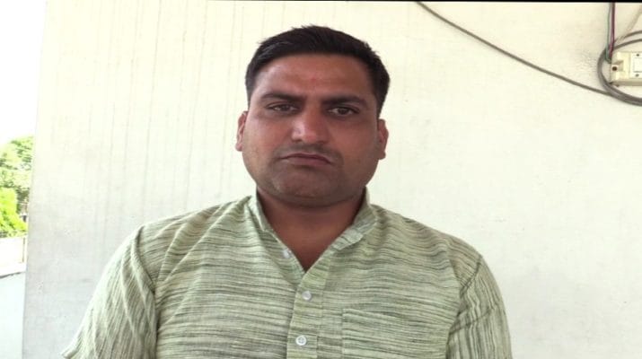 108 सेवा के कर्मचारियों ने कंपनी को सौंपी चाबियां, देंगे अनिश्चितकालीन धरना 1 Hello Uttarakhand News »