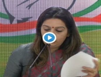 VIDEO: प्रियंका ने गाना गा कर कसा स्‍मृति की डिग्री पर तंज 2 Hello Uttarakhand News »