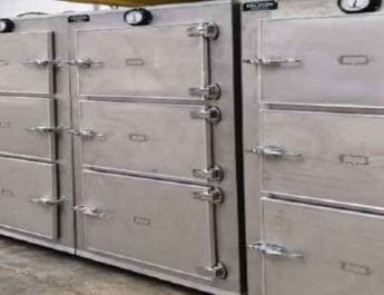 गले में सोने की चेन याद आने पर 5 घंटे बाद खोला मोर्चरी का फ्रीजर, तो चल रही थी 'लाश' की सांसें... 4 Hello Uttarakhand News »