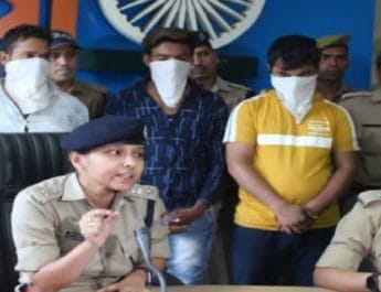 सावधान! आरटीओ की फर्जी बेवसाईट से काट रहे थे फर्जी टैक्स रसीदें, 3 शातिर गिरफ्तार 3 Hello Uttarakhand News »