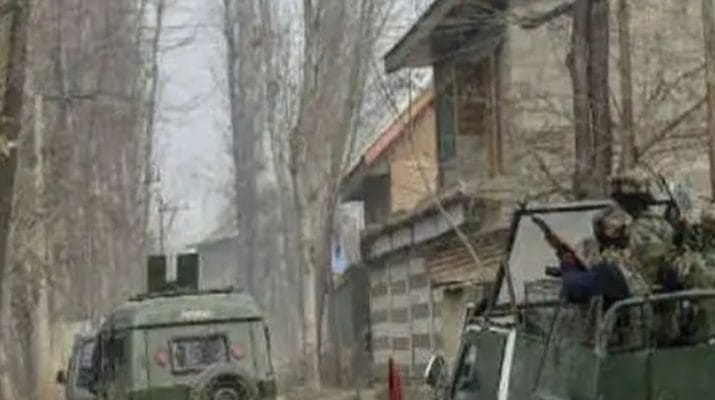 जम्मू कश्मीर में आतंकियों और सुरक्षाबलो के बीच मुठभेड़ जारी 1 Hello Uttarakhand News »