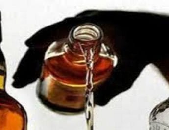  जहरीली शराब पीने से 10 लोगों की मौत, मरने वालों में एक ही परिवार के चार सदस्‍य 4 Hello Uttarakhand News »
