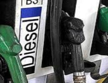 लोकसभा चुनाव के नतीजों के बाद तेल की कीमतों में बढ़ोतरी , चौथे दिन बढ़े पेट्रोल और डीजल के दाम 2 Hello Uttarakhand News »