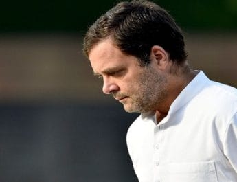 राहुल गांधी बोले LIC को नुकसान पहुंचाकर मोदी सरकार तोड़ रही जनता का भरोसा, खतरे में भविष्य 2 Hello Uttarakhand News »