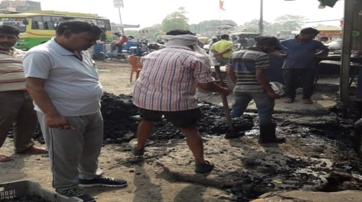 पर्यावरण मित्र करेंगे मानसून से पूर्व सभी वार्डों के बड़े नालों की सफाई 1 पर्यावरण मित्र करेंगे मानसून से पूर्व सभी वार्डों के बड़े नालों की सफाई 1 Hello Uttarakhand News »