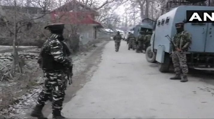 जम्मू-कश्मीरः मुठभेड़ में दो आतंकी ढेर, पुलिस की नौकरी छोड़ आतंकी बना तारिक भी मारा गया 1 Hello Uttarakhand News »