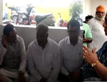 कैबिनेट मंत्री अरविंद पांडे से मिलने पहुंचे राज्यपाल, सांसद, केंद्रीय मंत्री समेत अन्य विधायक 4 Hello Uttarakhand News »