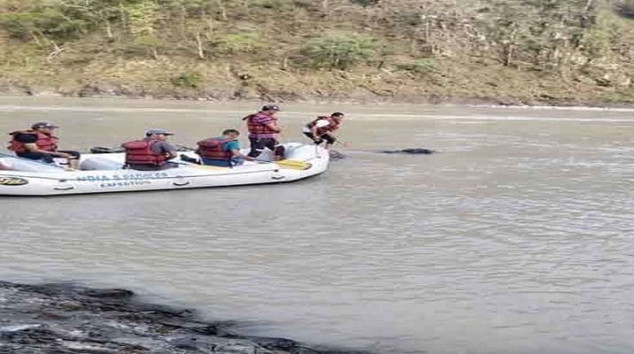 उत्तराखंड: गंगा में नहाते समय डूबे तीन युवक, एक का शव बरामद, दो लापता 1 Hello Uttarakhand News »