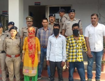 देहरादून अवैध संबंधों के चलते पत्नी ने की पति की हत्या, गिरफ्तार 3 Hello Uttarakhand News »