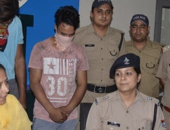 देहरादून : लाखों के चोरी किए गए माल के साथ दो शातिर चोर गिरफ्तार 2 Hello Uttarakhand News »