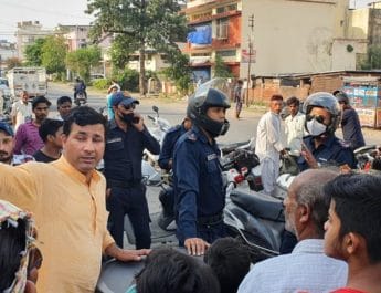 पूर्व मंडी अध्यक्ष रविन्द्र आनन्द के साथ CPU कर्मियों ने की मारपीट 4 Hello Uttarakhand News »