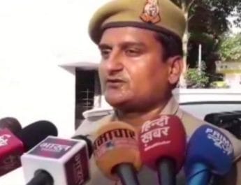 पुलिसवाले ही चला रहे थे ब्लैकमेलिंग गिरोह, दरोगा, तीन कॉस्टेबल सहित महिला गिरफ्तार 5 Hello Uttarakhand News »