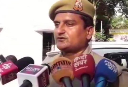 पुलिसवाले ही चला रहे थे ब्लैकमेलिंग गिरोह, दरोगा, तीन कॉस्टेबल सहित महिला गिरफ्तार 1 Hello Uttarakhand News »