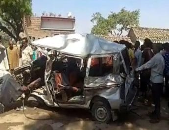 दर्दनाक सड़क हादसे में दूल्हे सहित चार लोगों की मौत, दुल्हन की हालत नाजुक, मचा कोहराम 4 Hello Uttarakhand News »